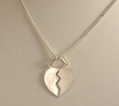 Herzanhänger, -Silber-geteiltes Herz mit zwei Ketten