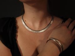 Silbercollier mit Armband, Cleopatradesign