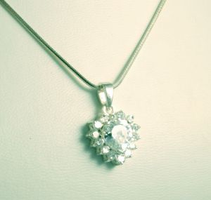 Herzanhänger, Silber-weisser-Zirkonia mit Kette