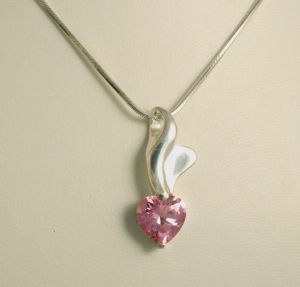 Herzanhänger, Silber,-Anhänger-pink-Zirkonia mit Kette