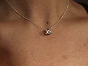 Dünne-Silberkette-mit-Stein-6mm